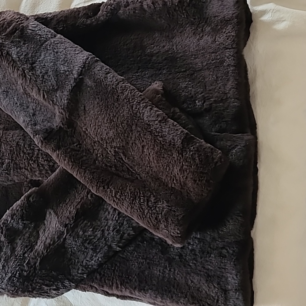 Avanti Rabbit Fur Coat - Picture 4 of 10